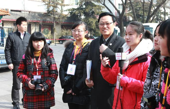 从2020年3月2日起，Xi逐步恢复了公安交通管制窗口的业务