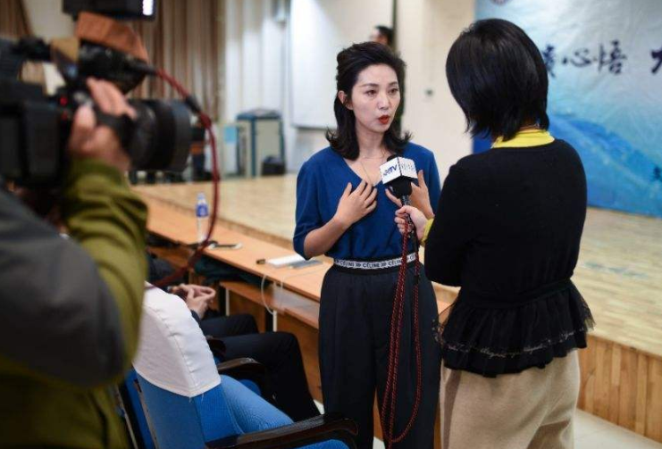 2020年Xi疫情期间，海外游客的入境流程是否相同